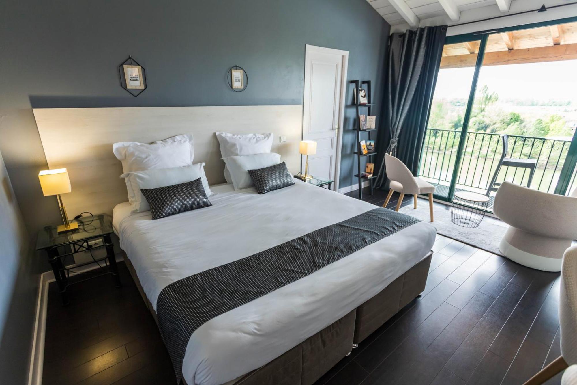 Hotel Restaurant Cote Garonne Le Balcon Des Dames - Tonneins Fauillet Marmande - Vue Panoramique Bord De Garonne Chambres Climatisees Ngoại thất bức ảnh